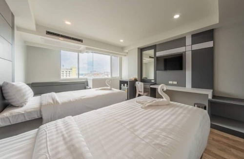 Danok Hotel | The Ring Border