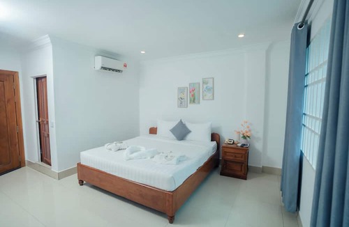 Chamkar Mon Hotel | White Corner Hotel