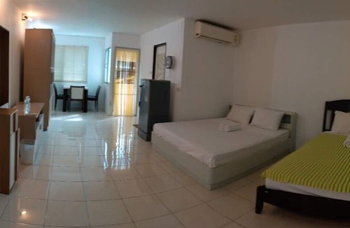 Chom Phon Hotel | Grandview Condominia