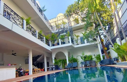 Daun Penh Resort | Pride Resort Cambodia