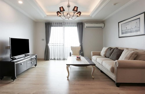 Pratumnak Hill Hotel | Sirin Exclusive Hotel & Residence