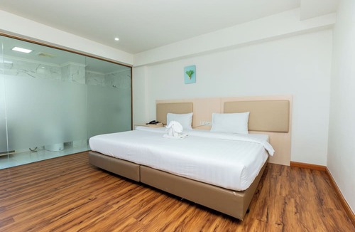Bang Kapi Hotel | lucky Elephant Hotel