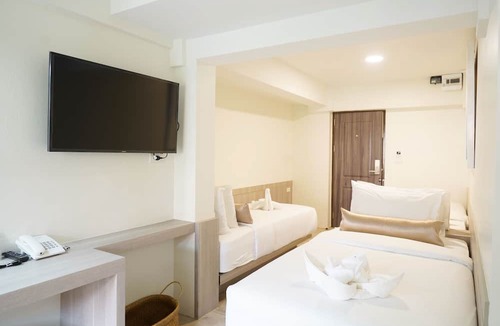 Chana Songkhram Hotel | Sawasdee House