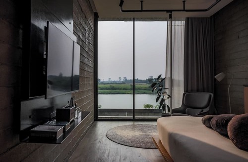 Kanchanaburi Resort | X River Kwai