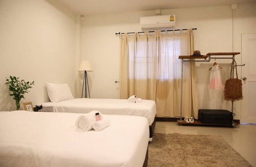 Rim Tai Hotel | First Residence
