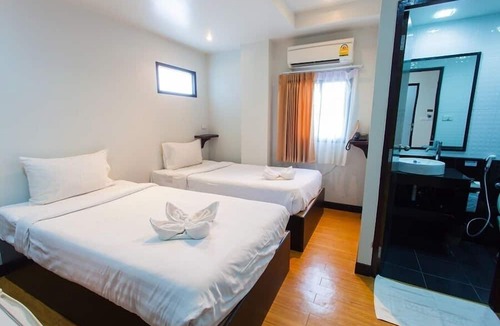 Sri Phum Hotel | Basic Line Hotel at Loikroh