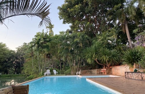 Khanong Phra Hotel | Villa Paradis Hotel