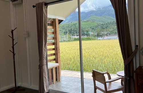 Bo Kluea Hotel | Sapan Dee View