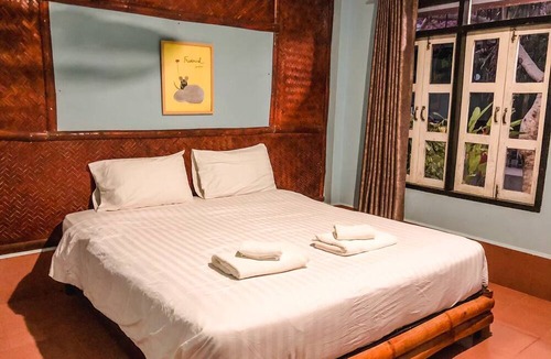 Champasak Hotel | Jenda the views