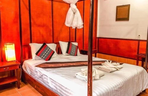 Champasak Hotel | Jenda the views