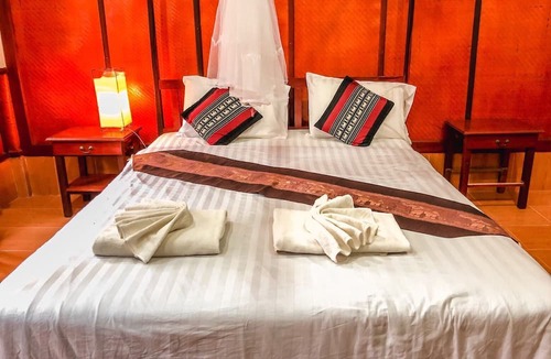 Champasak Hotel | Jenda the views