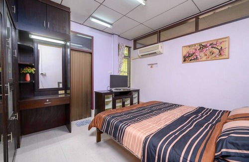 Talat Nuea Hostel | Lotus House Phuket