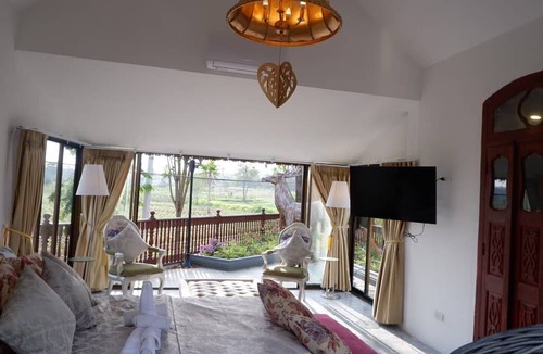 Sattahip Resort | Jungle Moon Boutique Homestay