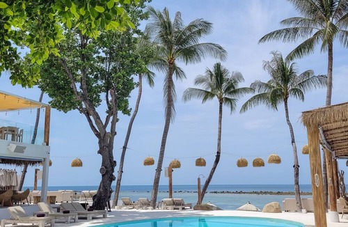 Chaweng City Center Hotel | Elephant Beach Club & Resort Samui