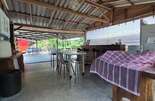 Khanom Hotel | Baan Sabai Guesthouse