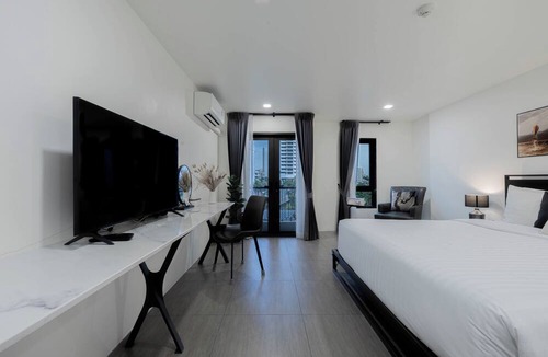Arun Amarin Hotel | NORN Riverside Bangkok Hotel