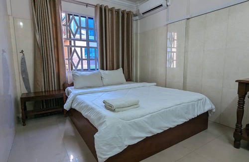 Prampir Makara Hotel | Empire House Phnom Penh