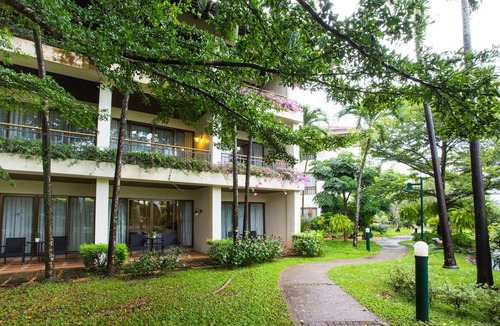 Chanthanimit Hotel | Maneechan Resort & Sport Club