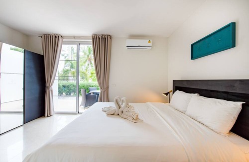 Sam Roi Yot Hotel | The Beach Village Resort