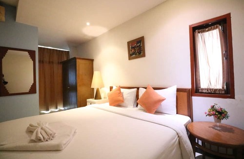 Ramkhamhaeng Hotel | JL Bangkok