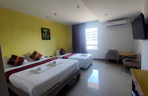 Chiang Mai Hotel | At Ruam Chok