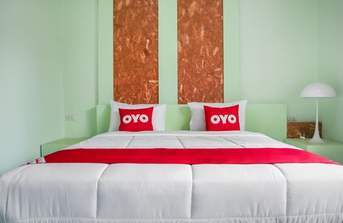Sai Daeng Hotel | OYO 742 View Pruksa Resort