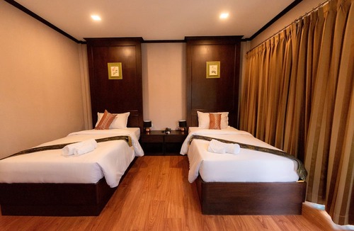 Ayutthaya Hotel | Vanida Resort - Halal
