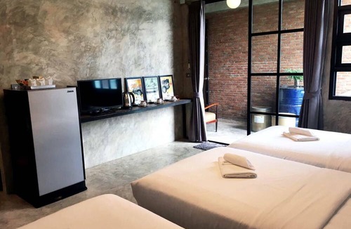 Su Thep Hotel | Rumpai Loft Habitat
