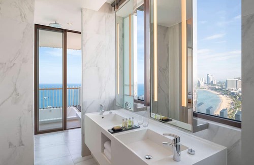 Pattaya Bay Resort | Hilton Pattaya