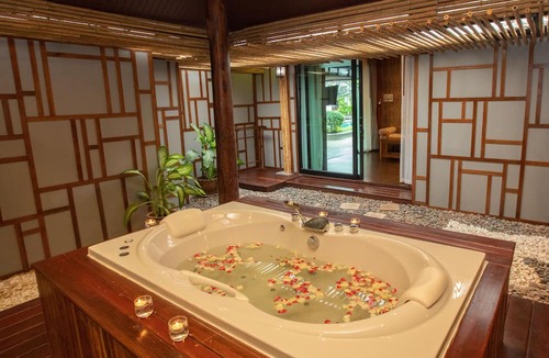 Krabi Resort | Railay Village Resort & Spa