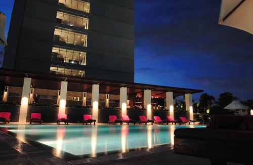 Racha Thewa Hotel | Amaranth Suvarnabhumi Hotel - Free Suvarnabhumi Airport Shuttle