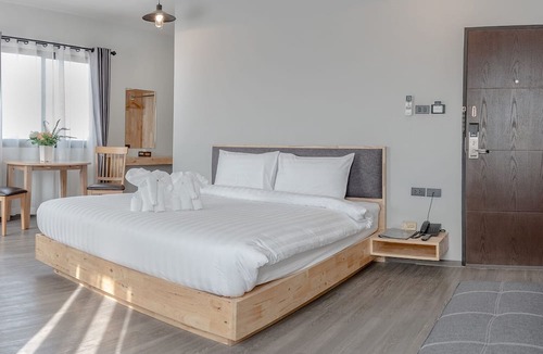 Hai Ya Hotel | Peppery Hills Hotel