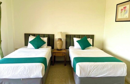 Nong Khae Hotel | AK Terrace