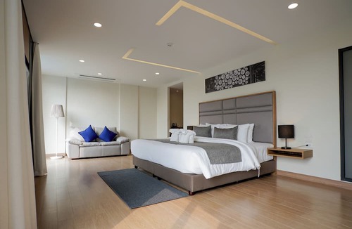Lat Krabang Hotel | Canalis Suvarnabhumi Airport Hotel – Free Scheduled shuttle from Hotel to Suvarnabhumi Airport