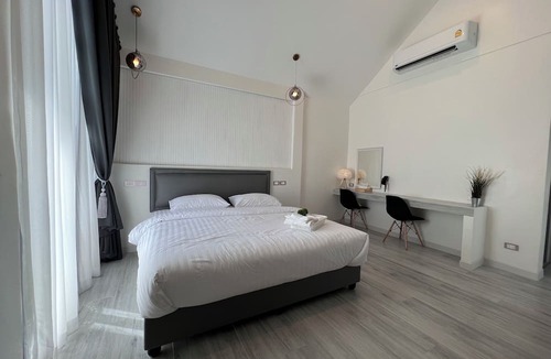 Sattahip Hotel | Bannjamjuree Resort Sattahip