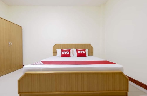 Pak Phraek Hotel | OYO 75351 Na Jinthanakan