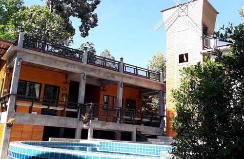 Phrom Khiri Hotel | Plainam Resort