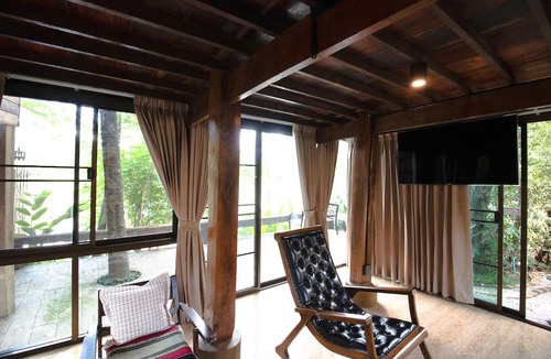 Ban Pong Hotel | Royal Train Garden Resort