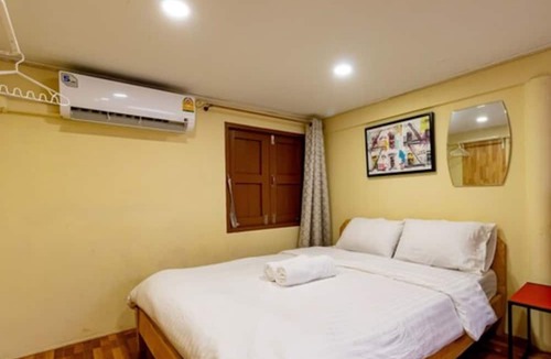 Bang Kra So Hotel | Bed In Beyt Boutique Hotel