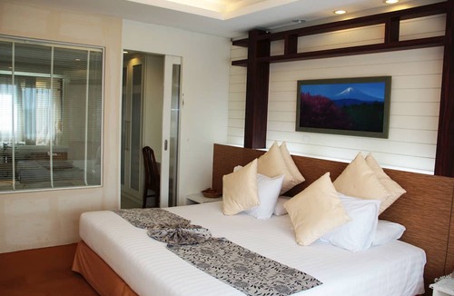 Chachoengsao Hotel | V Verve Service Apartment Hotel
