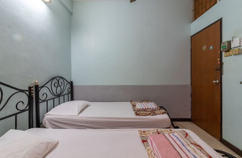 Talat Yot House | 7 Holder Guesthouse