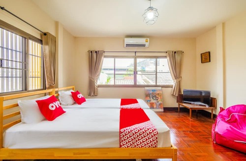 Anusawari Hotel | OYO 941 Chom's House at Sapanmai
