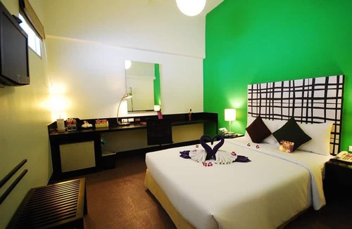Thung Maha Mek Hotel | The Embassy Sathorn