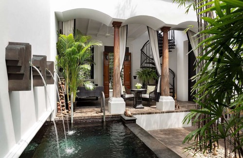Wachira Phayaban Hotel | The Siam