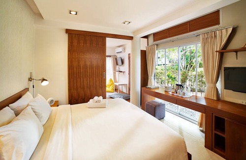 Chakphong Hotel | Bandara On Sea