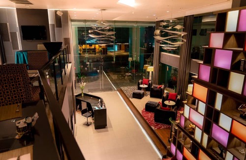 Bangkok Central Business District Hotel | PARK PLAZA BANGKOK SOI 18