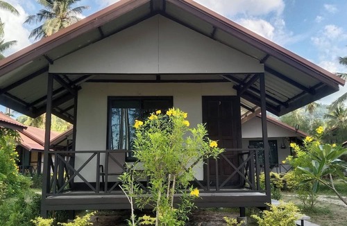Chaloklum Hotel | Phangan Chalet Bungalows