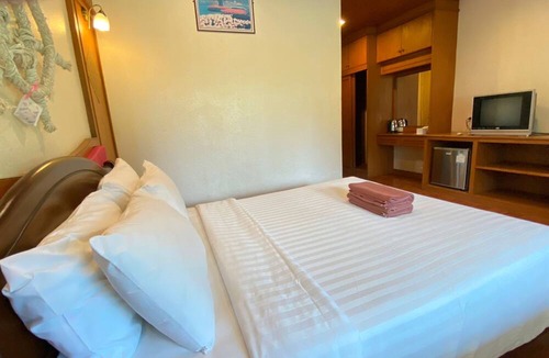 Ko Phi Phi Hotel | Phi Phi Don Chukit Resort