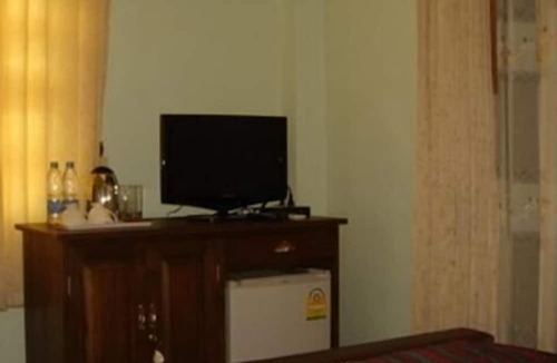 Phon Phisai House | Keerawan House Rim Khong