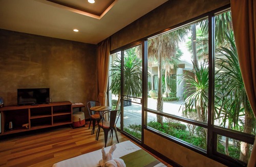 Phitsanulok Hotel | Blue River Resort